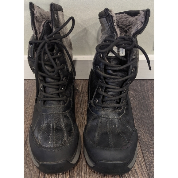 Ugg Adirondack Boots III in Black and Grey  Size 7.5 - Picture 2 of 14